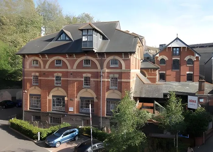 2 The Courtyard - Apartment For Business, Leisure Or Relocation